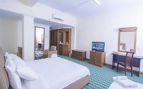 Asia Plaza Hotel  3*