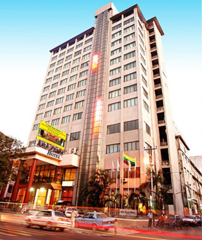 Asia Plaza Hotel Rangoon Buitenkant foto